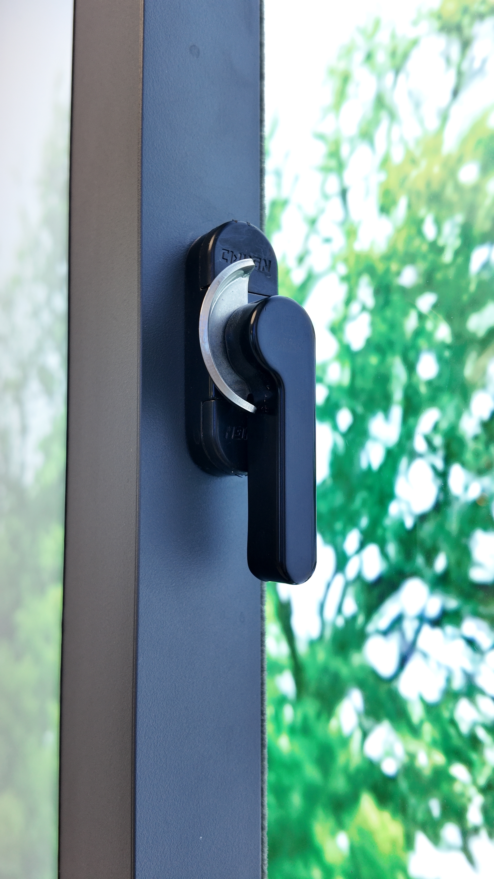 DY80 Sliding windows & doors view 4