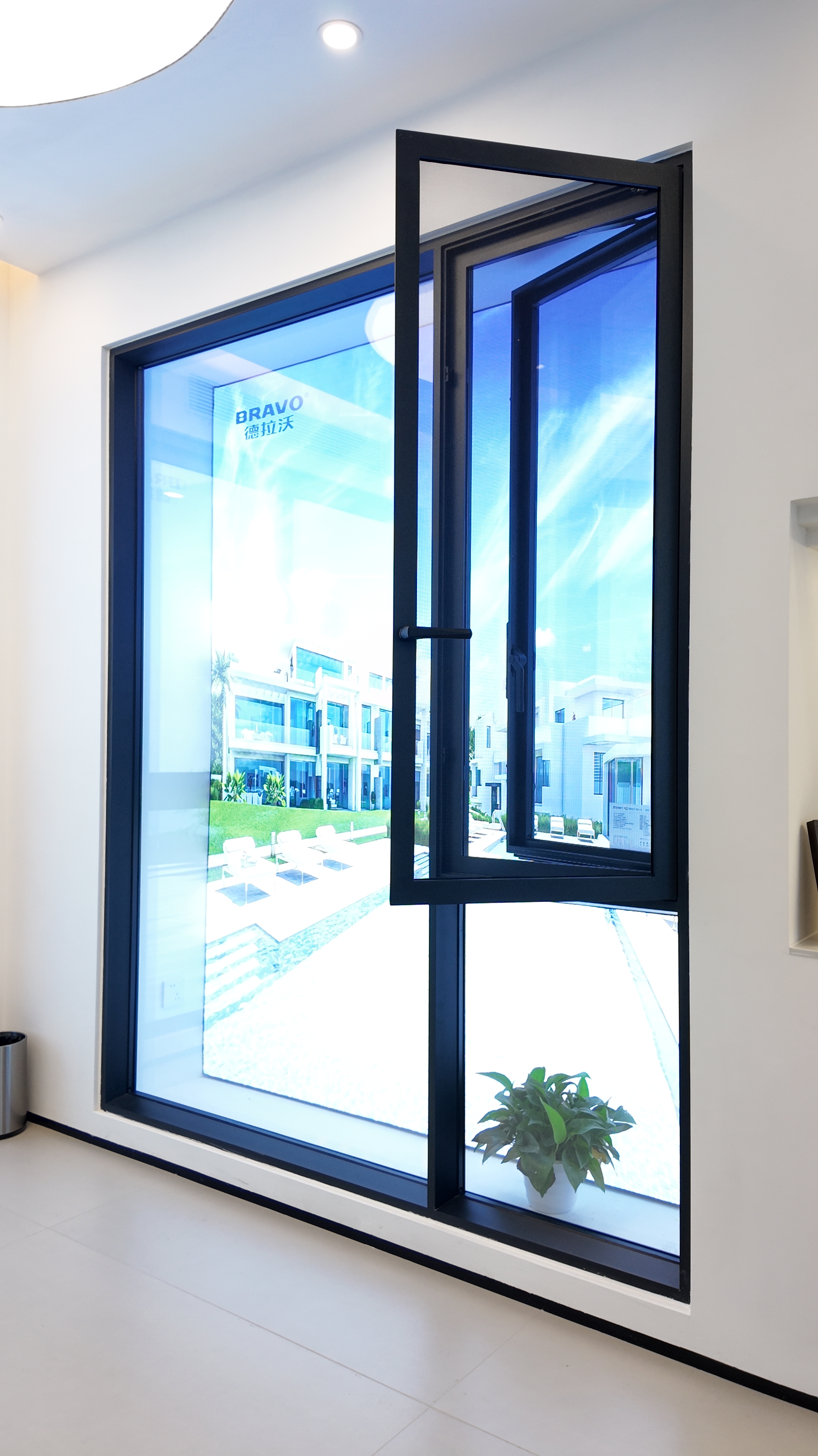 DWK110 Casement windows view 7