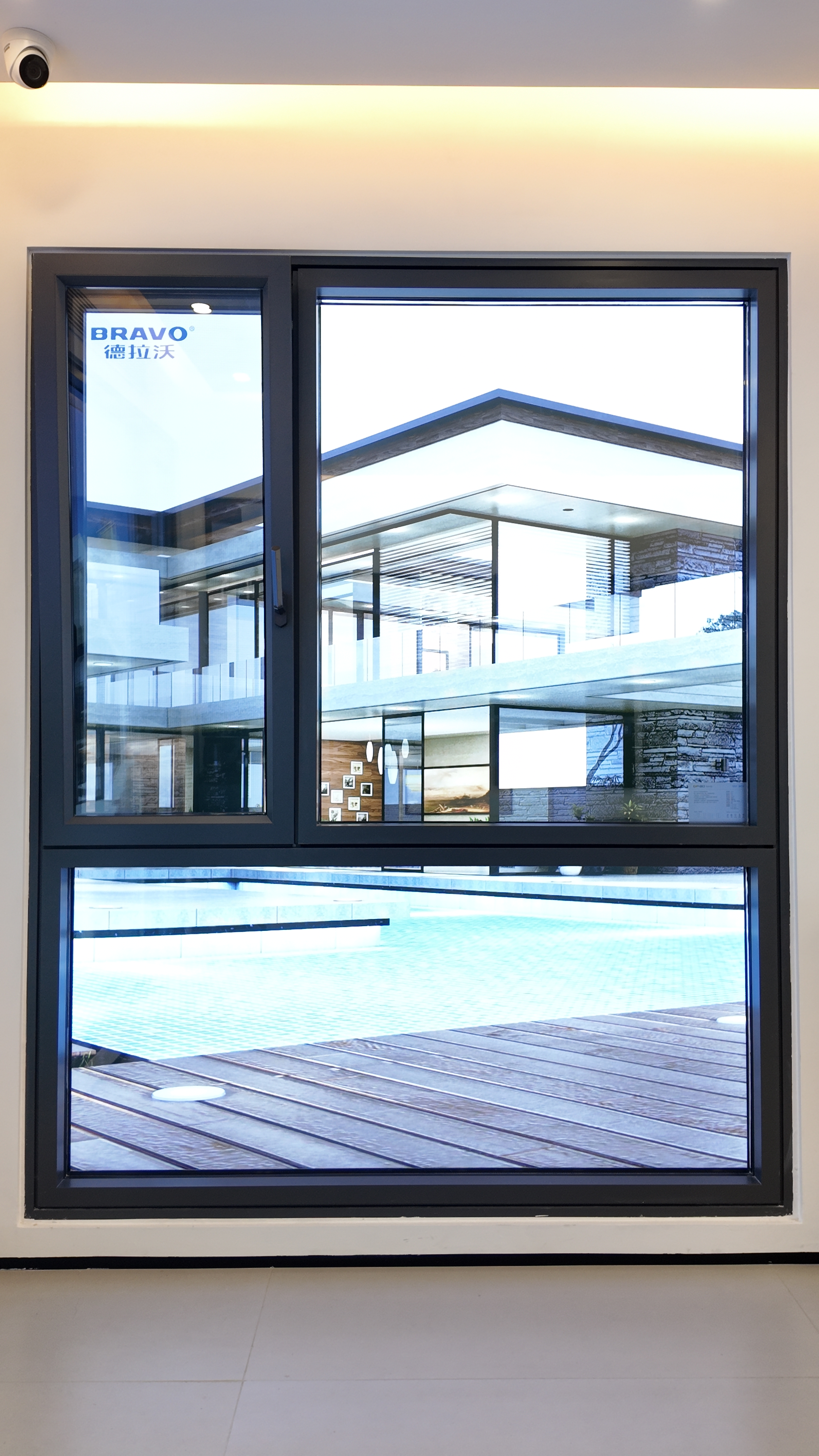 DP80 Sliding tilt window