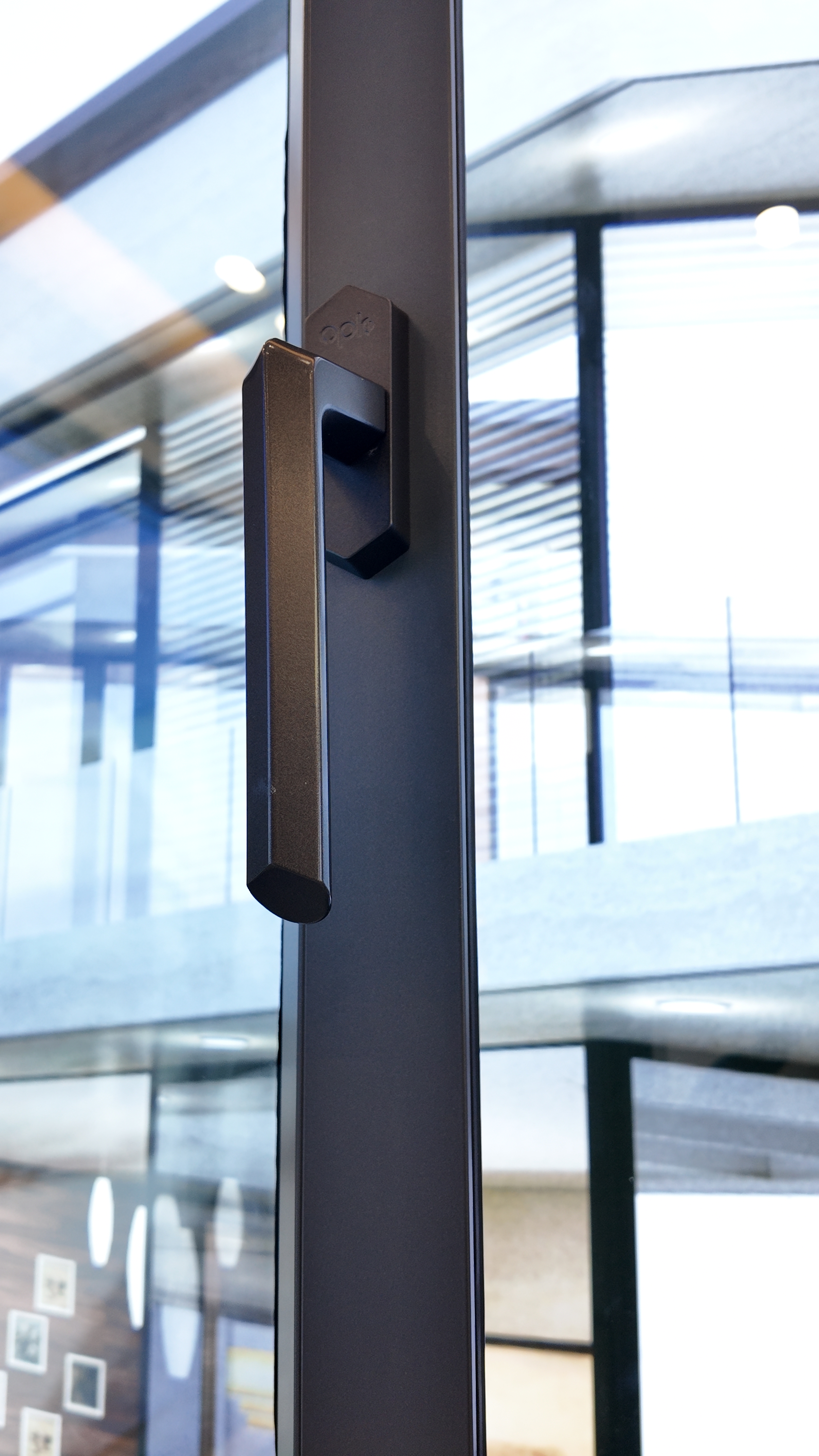 DP80 Sliding tilt window view 7