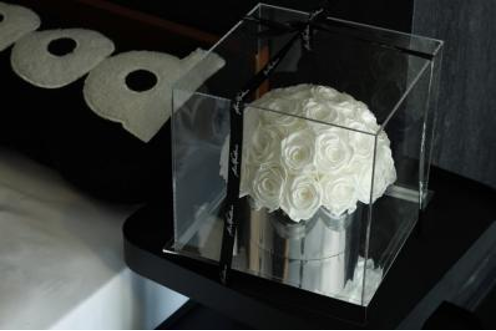 Preserved Rose Box thumbnail 9