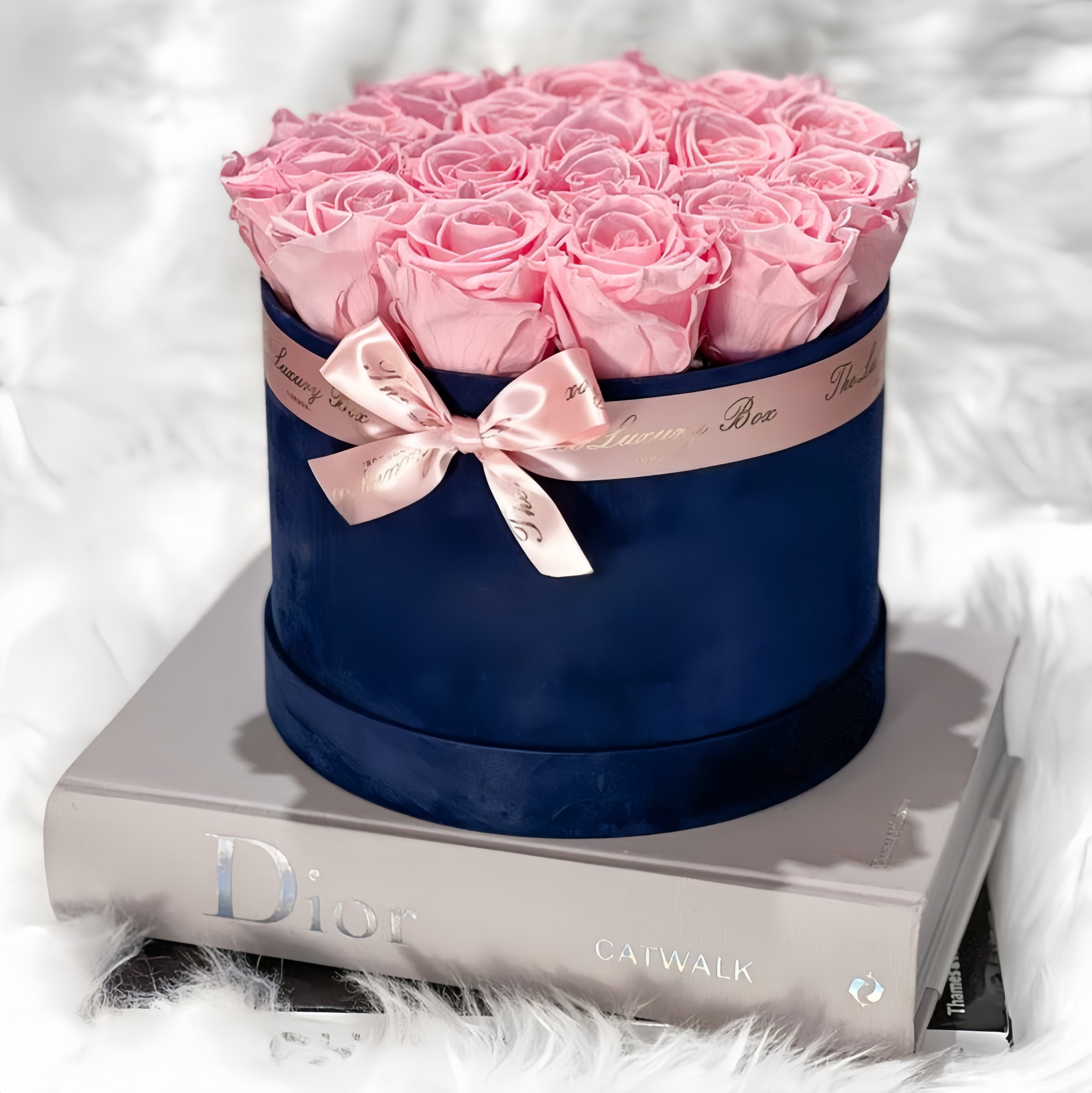 Preserved Rose Box thumbnail 32