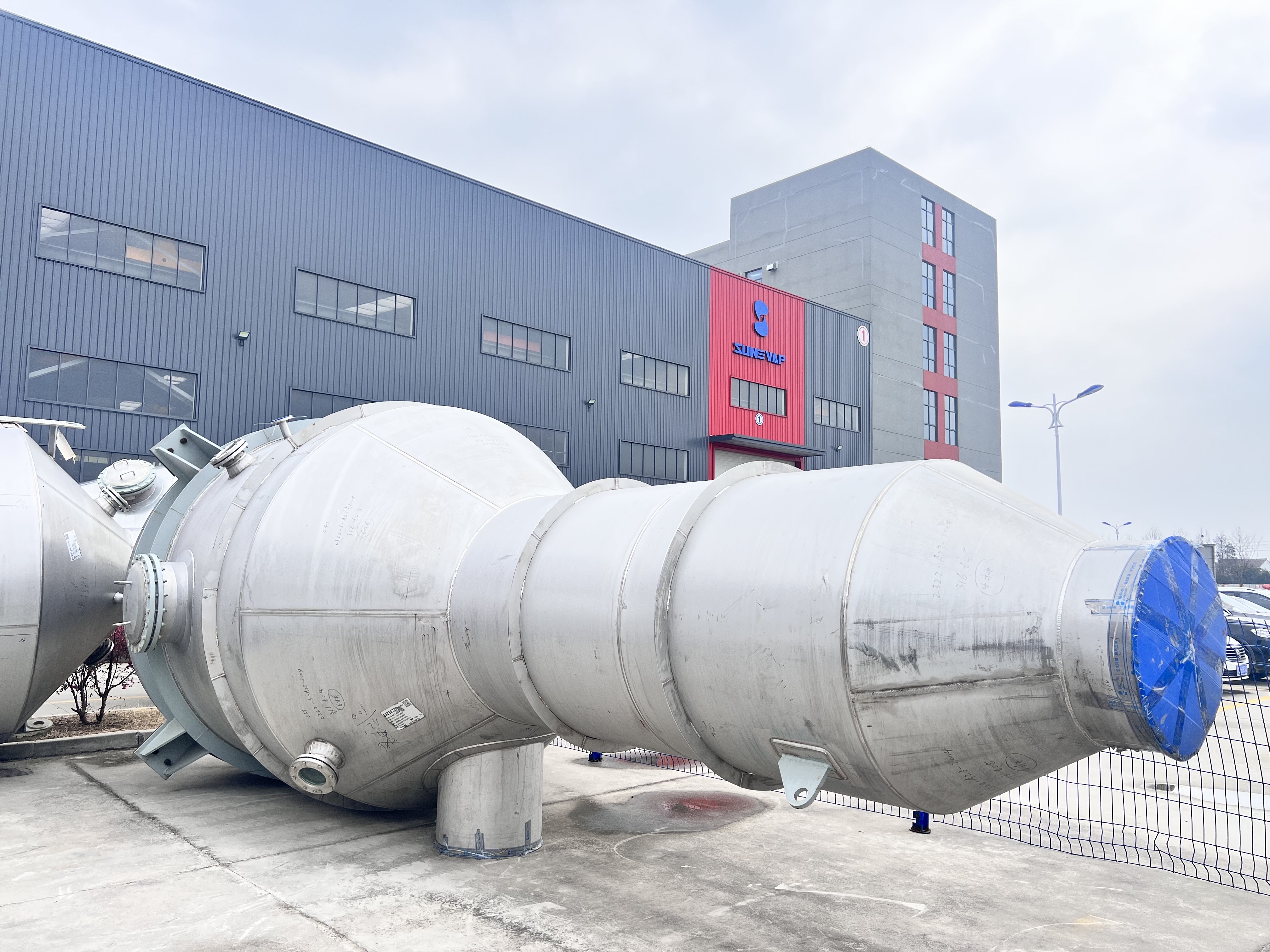 Design- Production and Fabrication of Customized Evaporation Equipment thumbnail 2