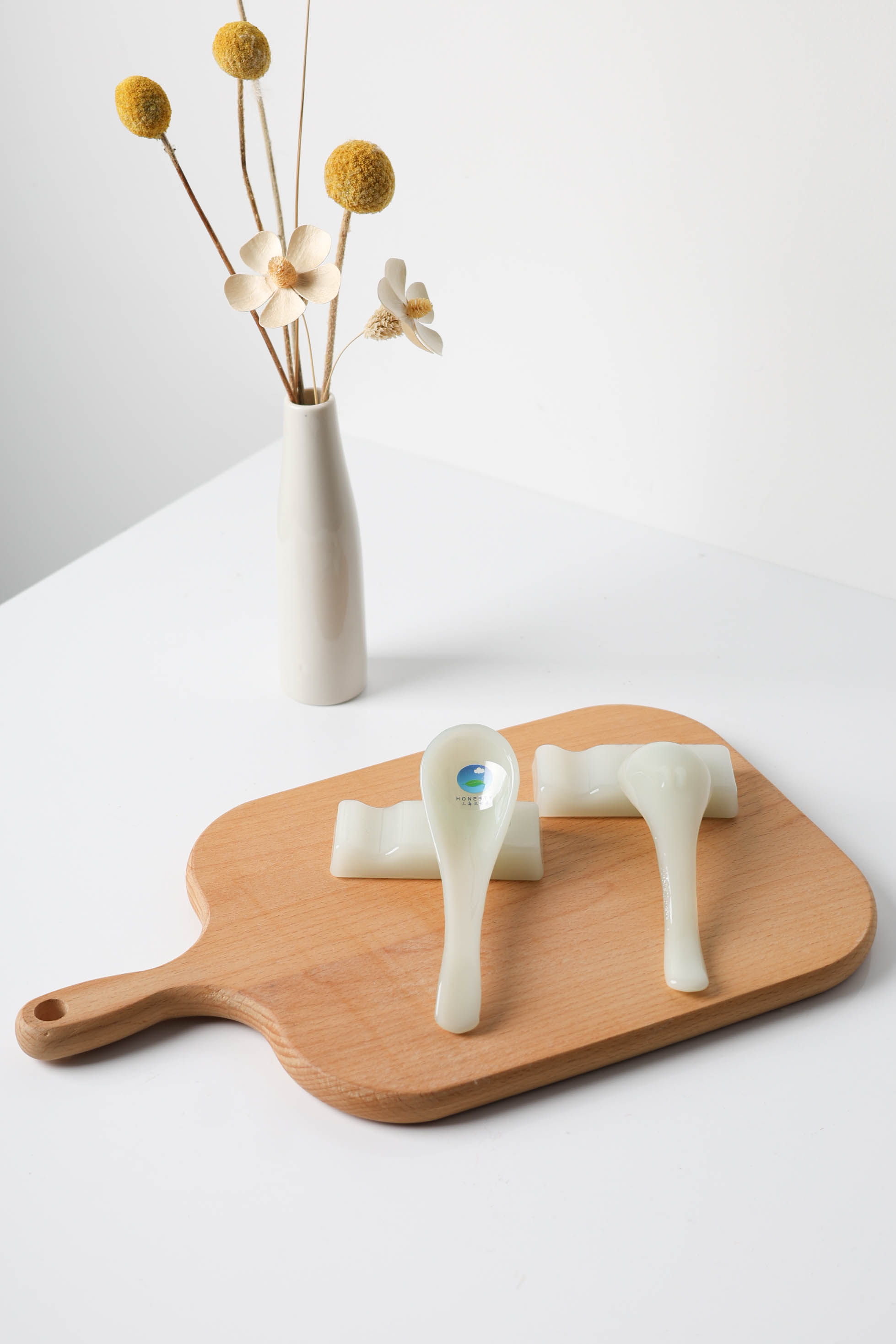 Table Serving 2
