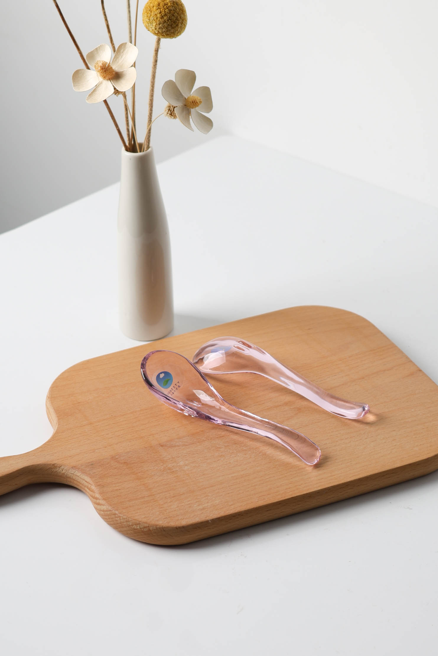 Table Serving 5