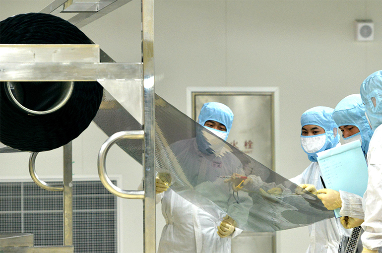 Polarizing Window Film